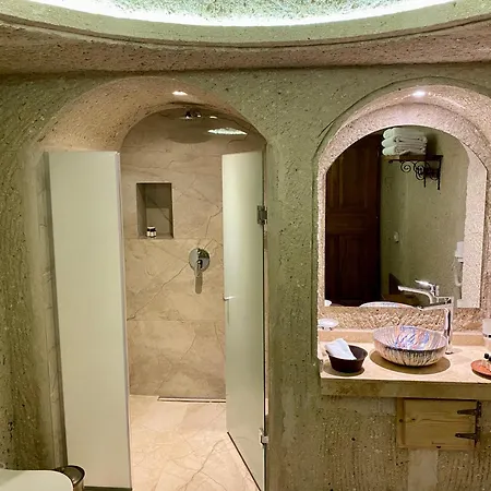 Aren Cave And Art Gallery Göreme