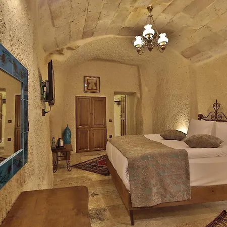 Aren Cave And Art Gallery Hotel