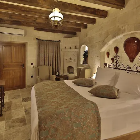 Hotel Aren Cave And Art Gallery