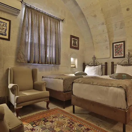 Aren Cave And Art Gallery Hotel