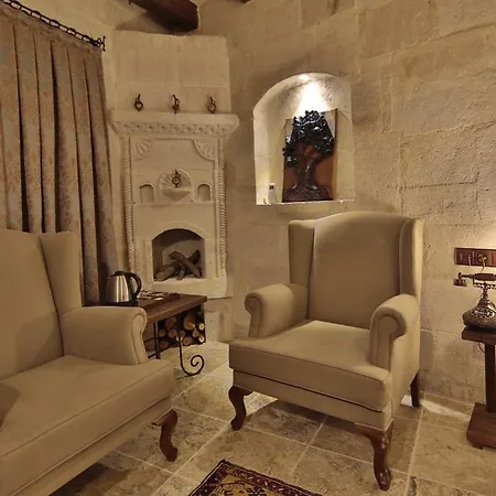 Aren Cave And Art Gallery Hotel 2*