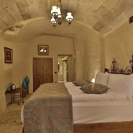 Aren Cave And Art Gallery Отель 2*