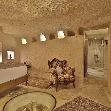 Aren Cave And Art Gallery Hotel