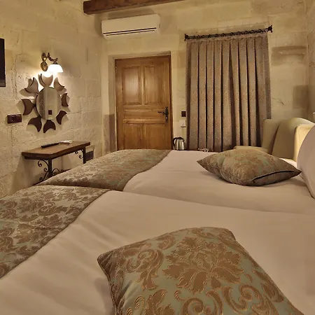 Hotel Aren Cave And Art Gallery 2*