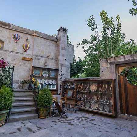 Aren Cave And Art Gallery Hotel 2*