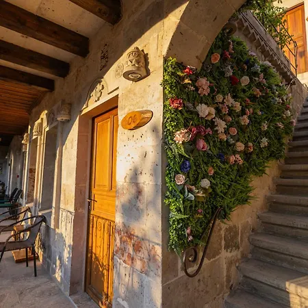 Hotel Aren Cave And Art Gallery Goreme