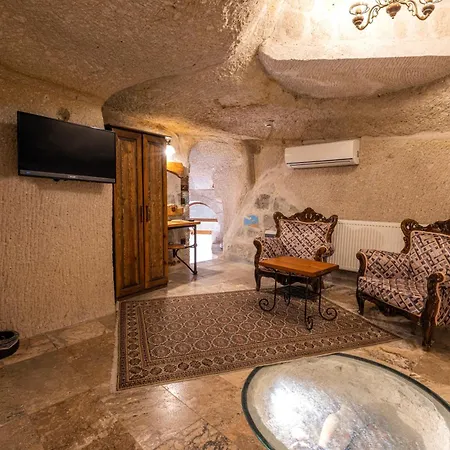 Aren Cave And Art Gallery Hotel