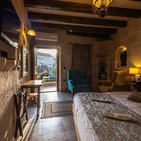 Aren Cave And Art Gallery Hotel 2*