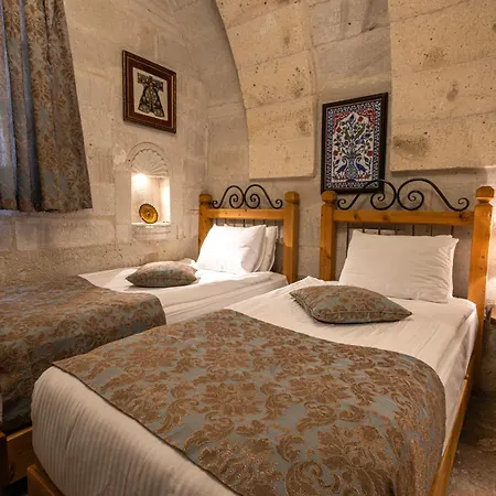 Hotel Aren Cave And Art Gallery 2*