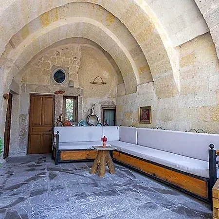 Aren Cave And Art Gallery