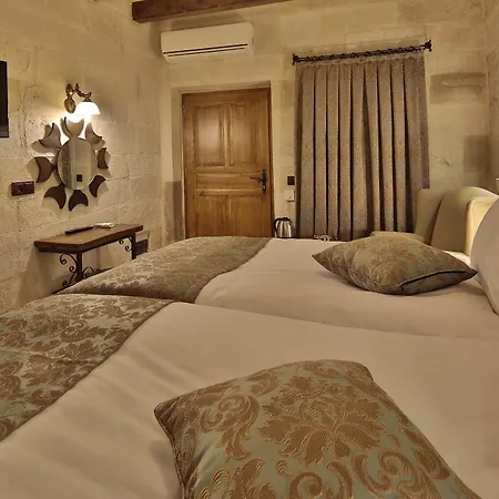Aren Cave And Art Gallery Hotel 2*