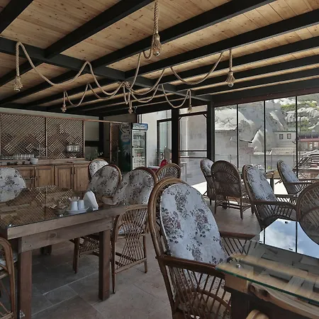 Отель Aren Cave And Art Gallery Гореме