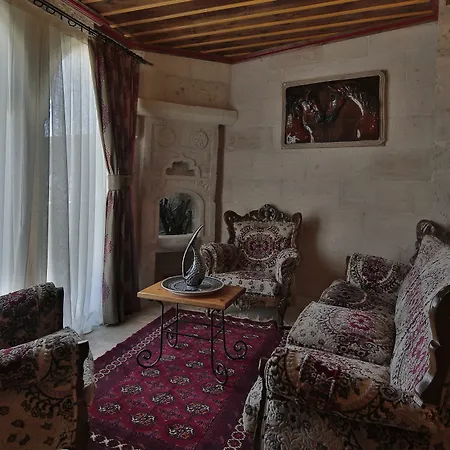 Aren Cave And Art Gallery Hotel 2*