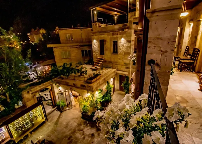 Aren Cave And Art Gallery Hotel