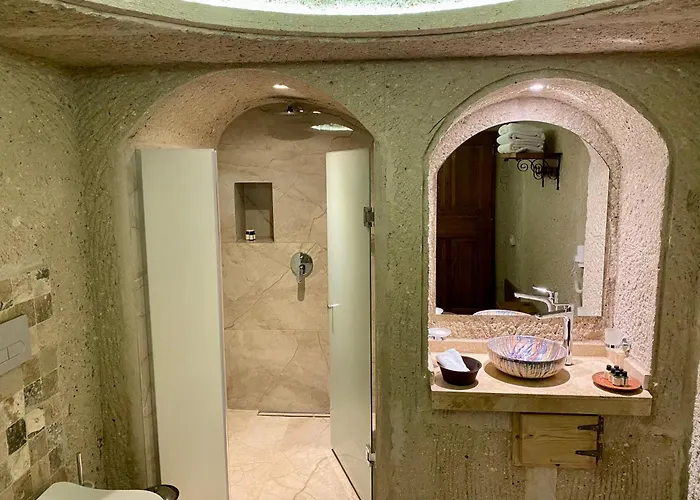 Aren Cave And Art Gallery Goreme