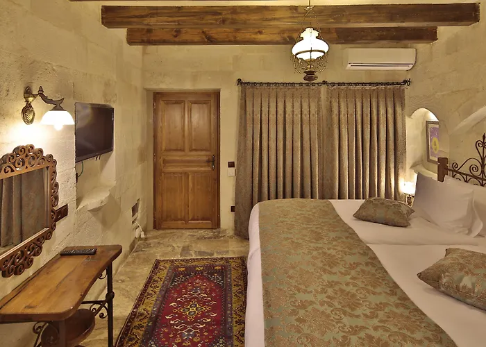 Aren Cave And Art Gallery Hotel