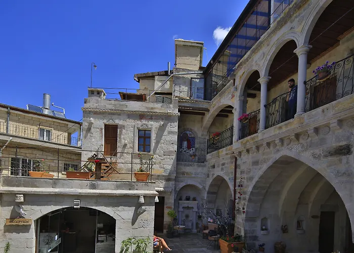 Aren Cave And Art Gallery